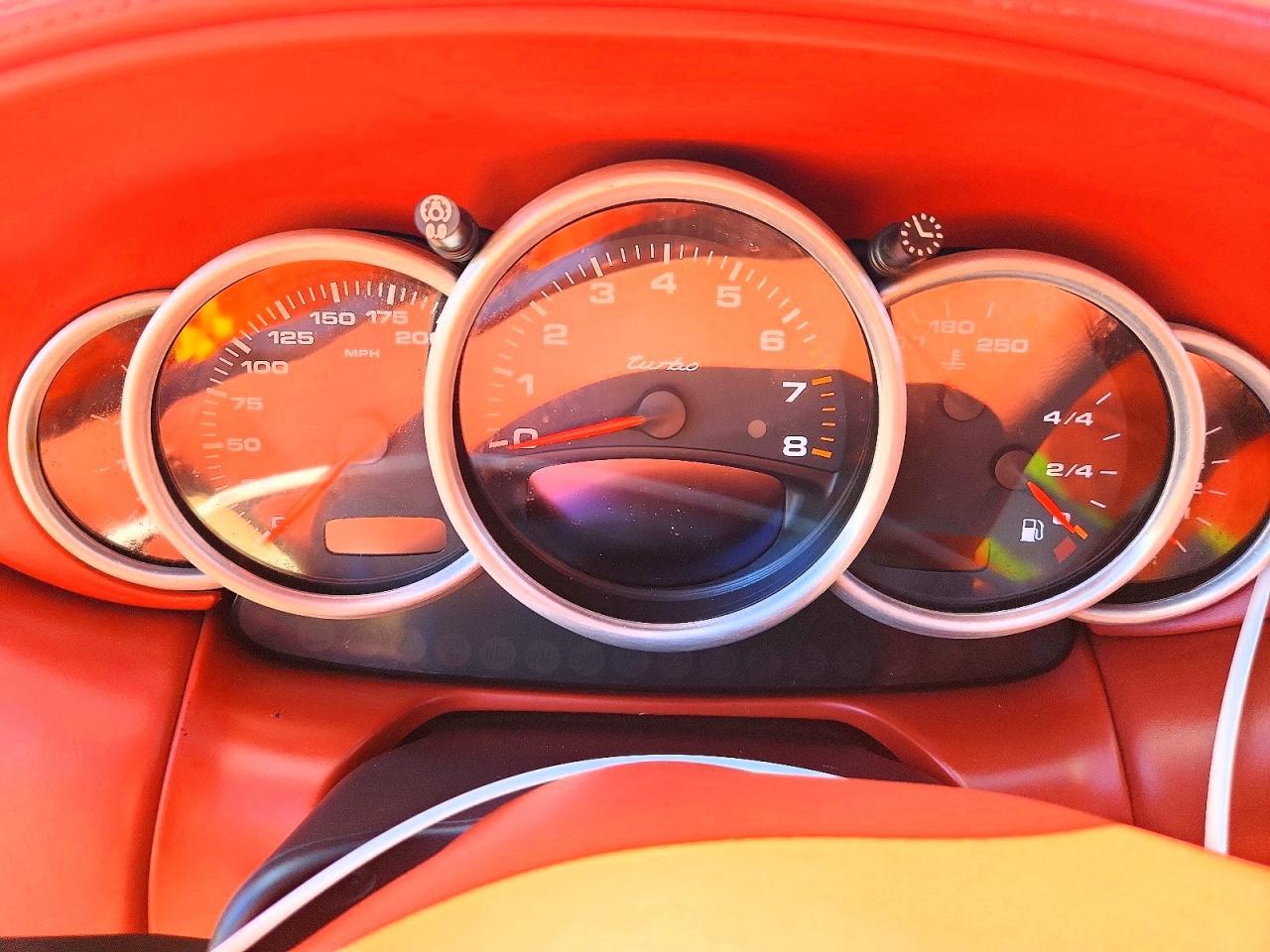 2002 PORSCHE 911