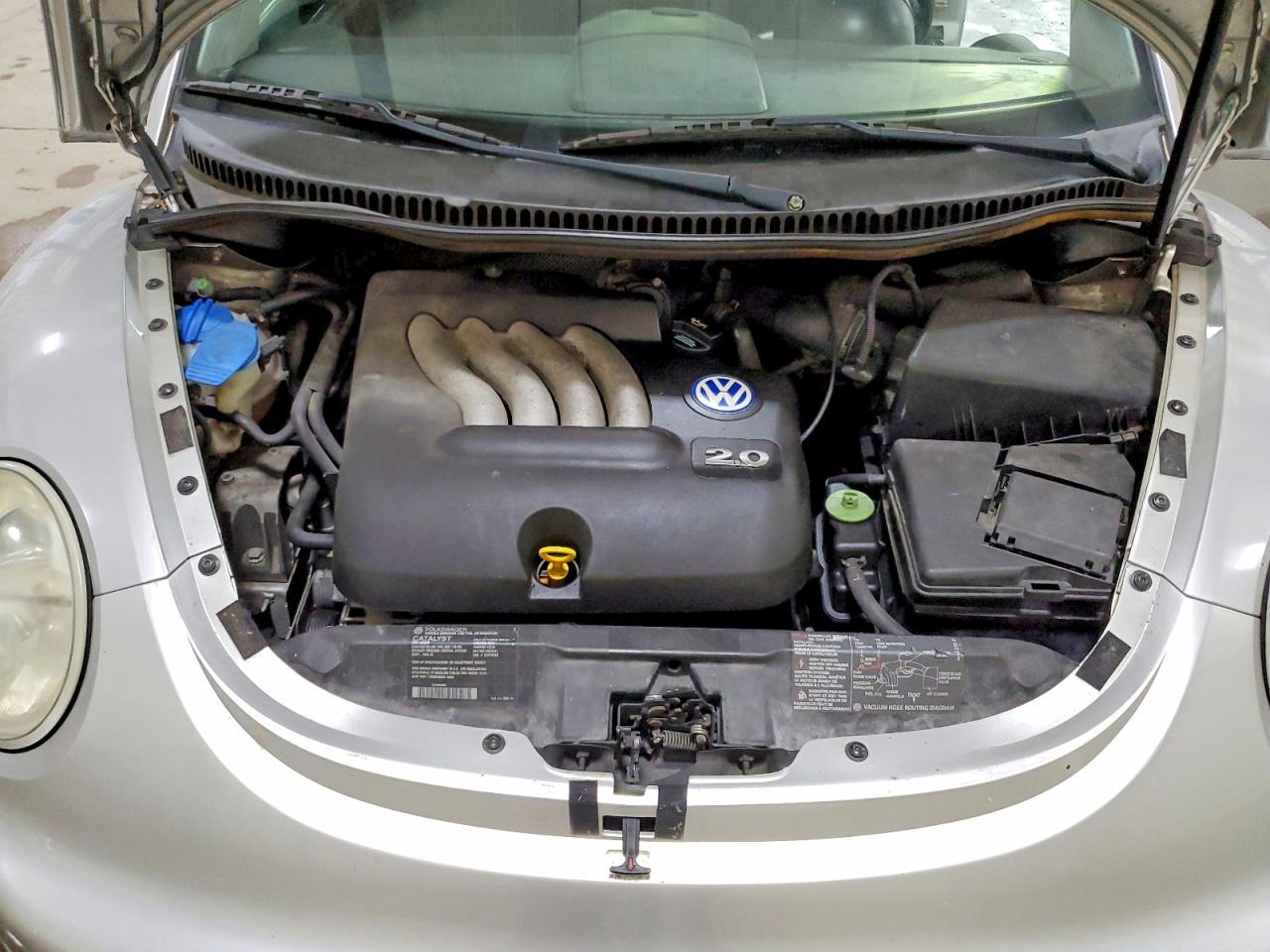 2001 VOLKSWAGEN Beetle