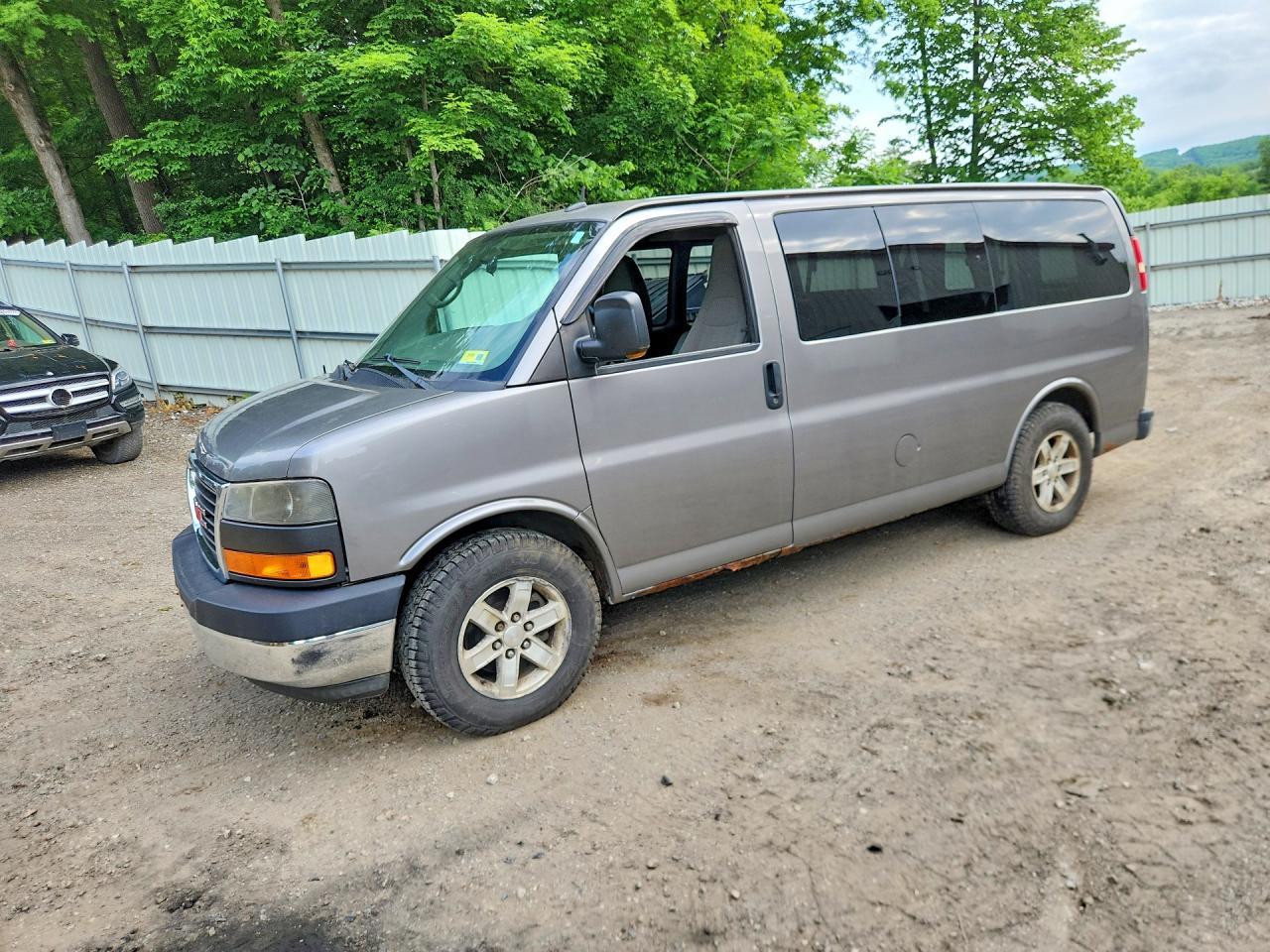 2012 GMC Savana