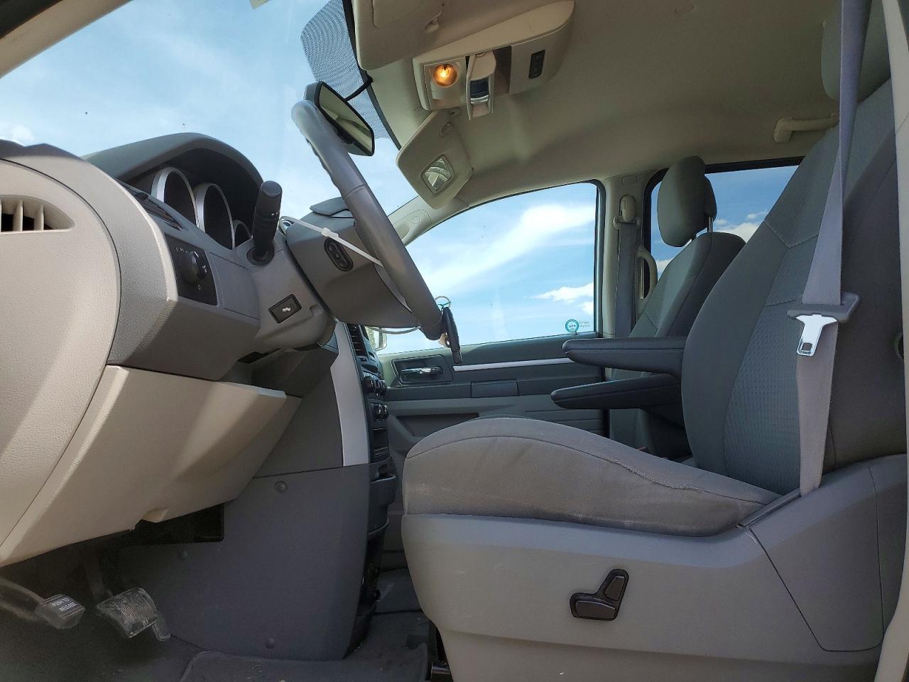 2010 DODGE GRAND CARAVAN