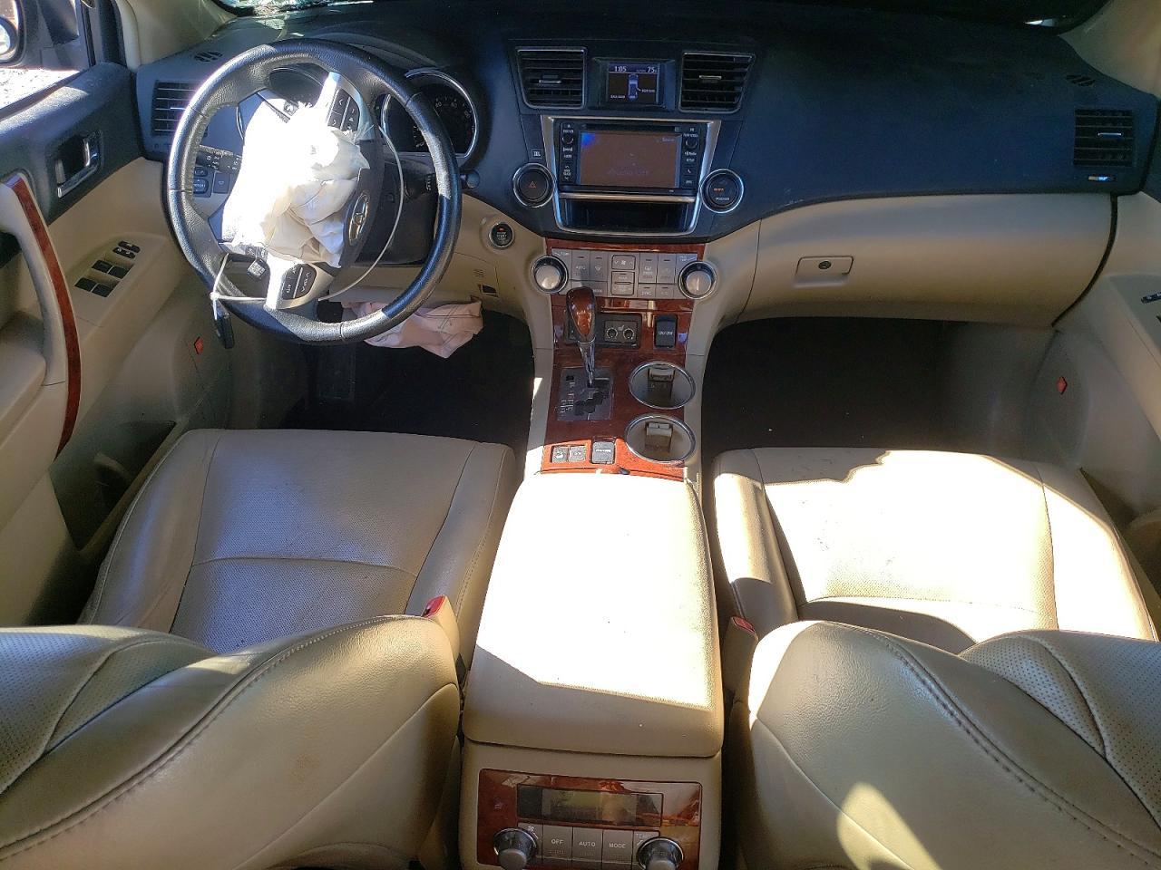 2013 TOYOTA HIGHLANDER