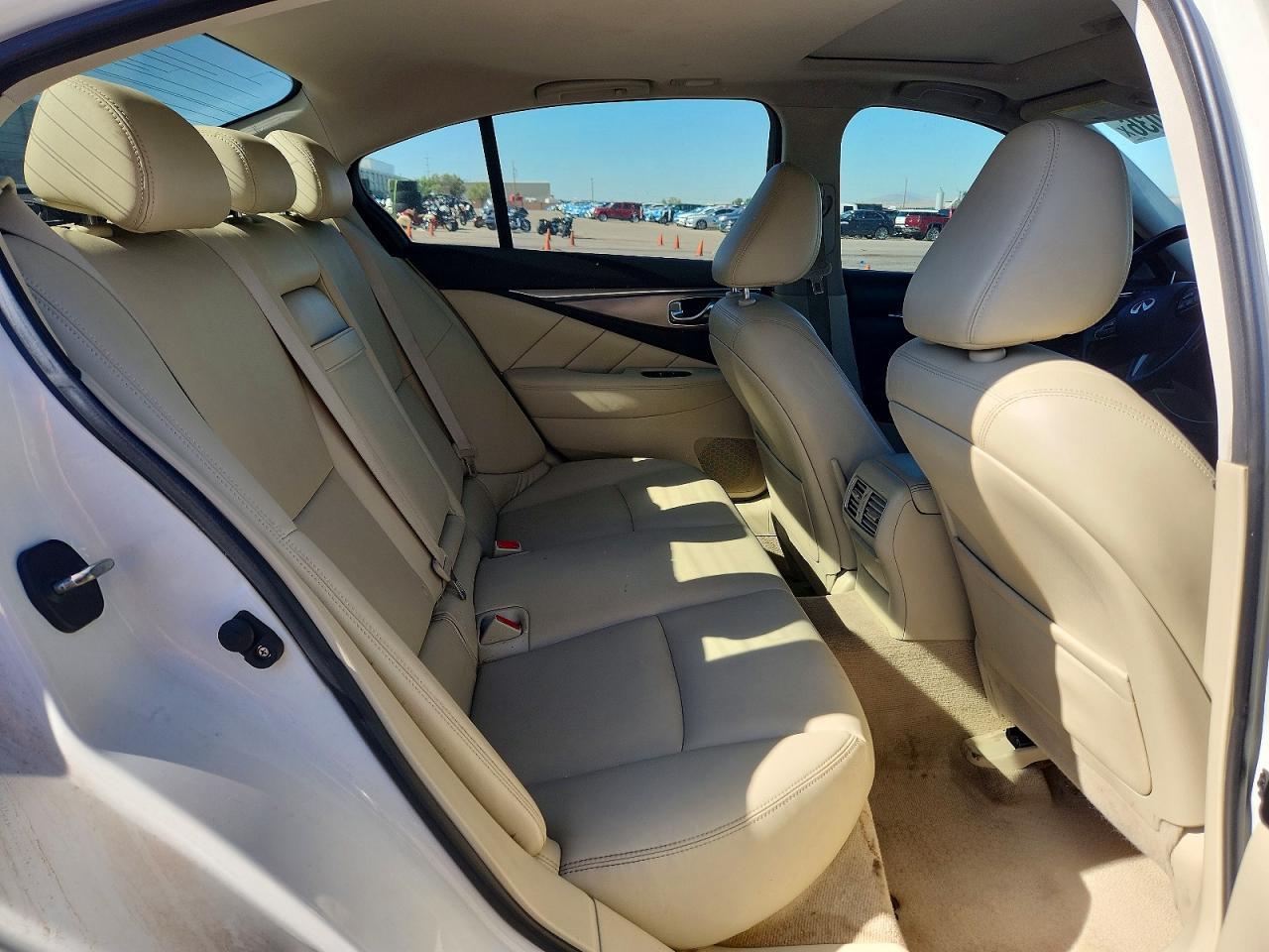 2017 INFINITI Q50