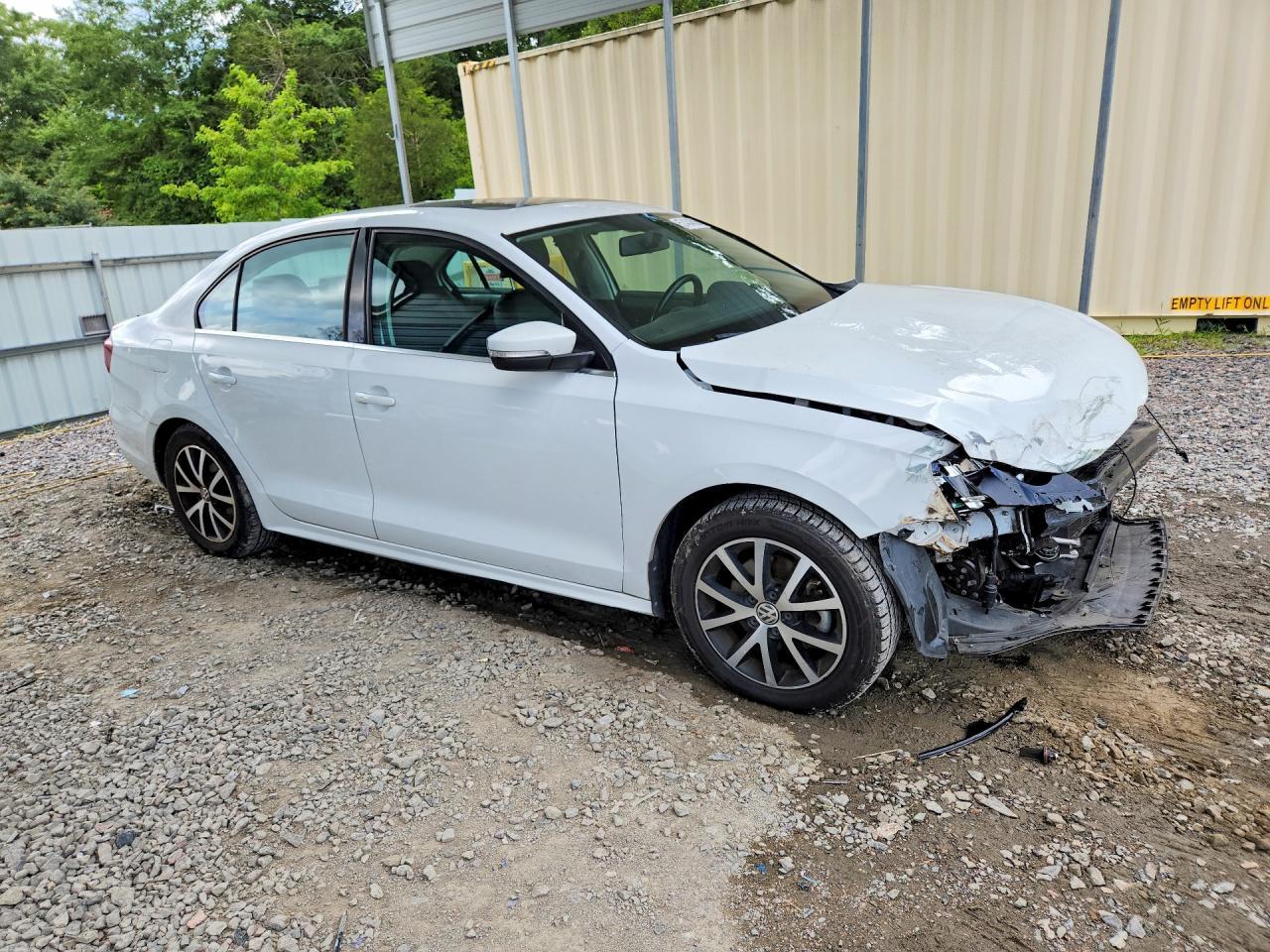 2017 VOLKSWAGEN JETTA
