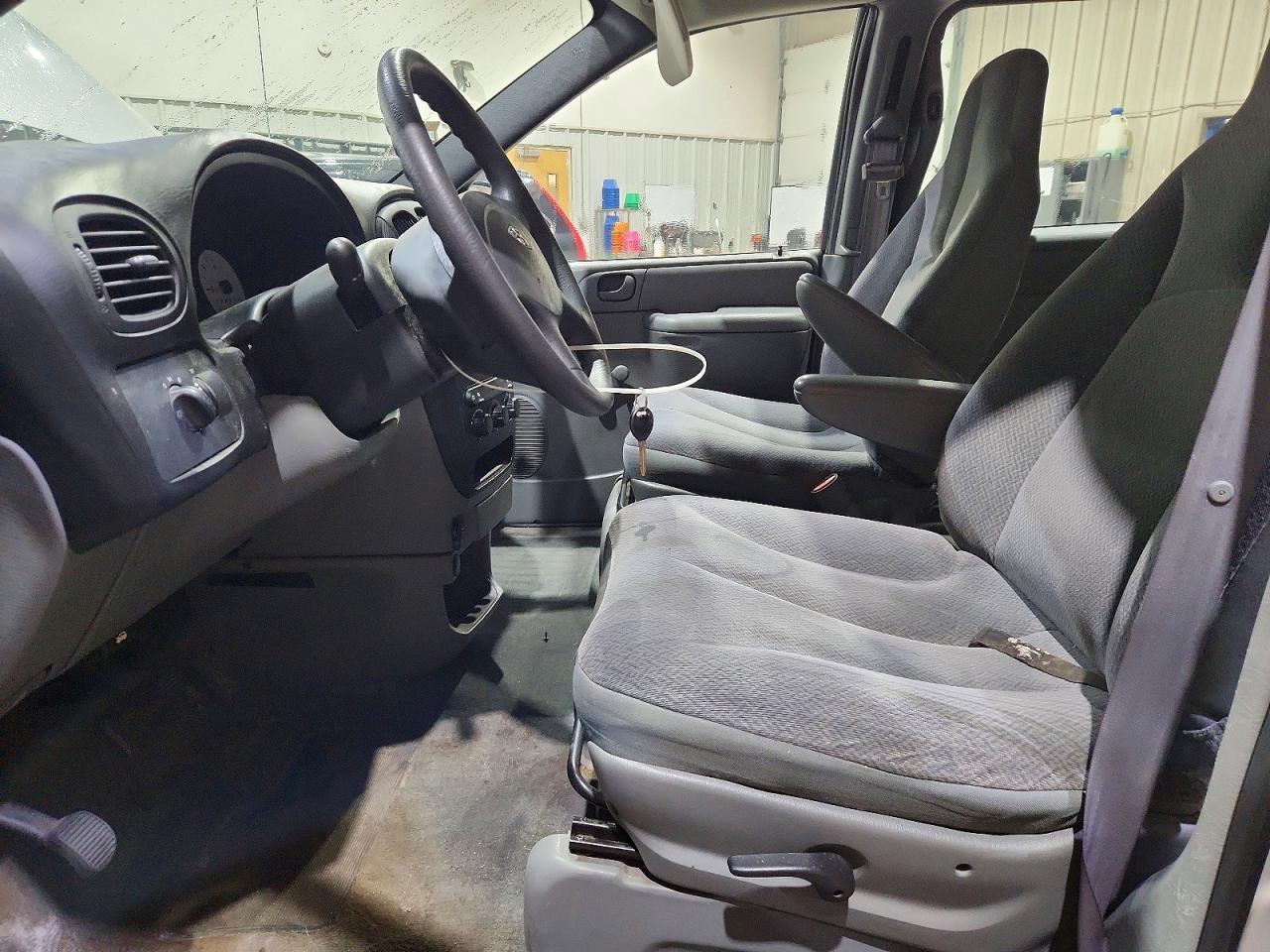 2005 DODGE CARAVAN