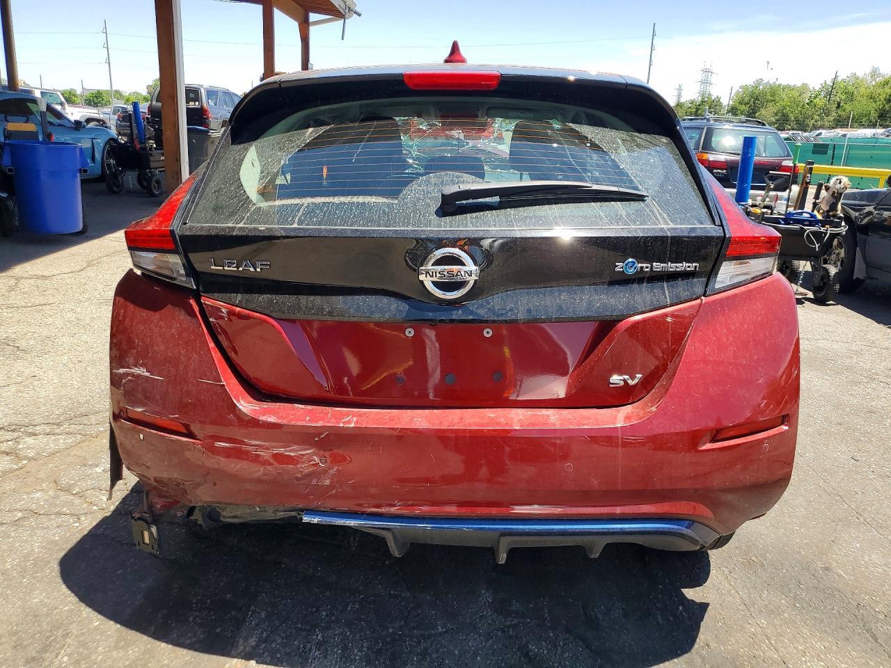 2021 NISSAN LEAF