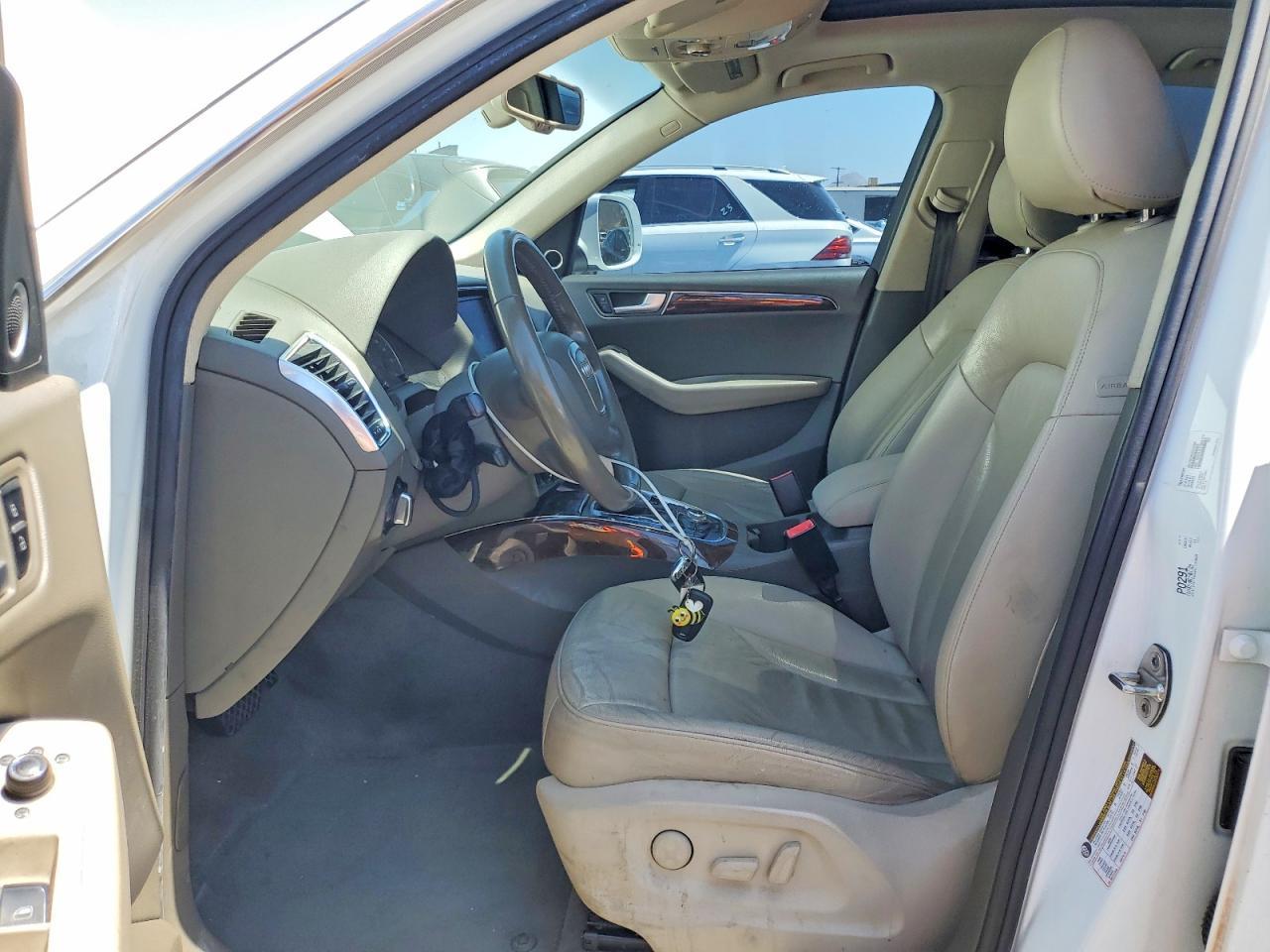 2011 AUDI Q5