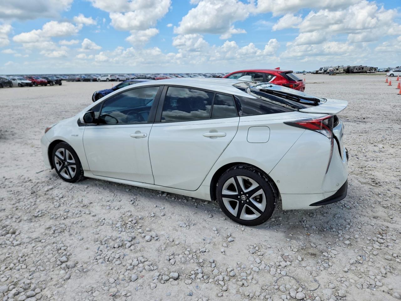 2018 TOYOTA PRIUS
