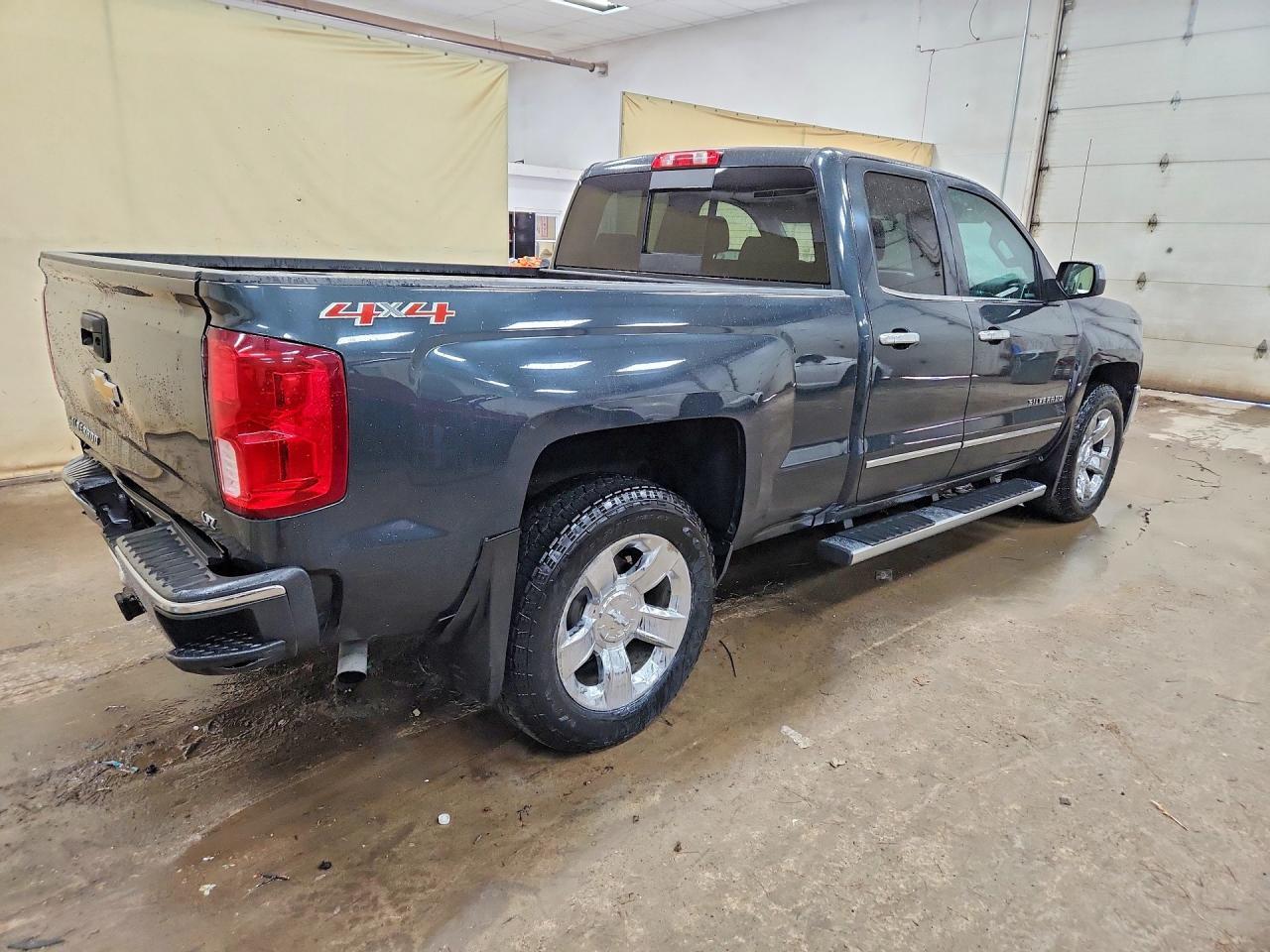 2017 CHEVROLET Silverado