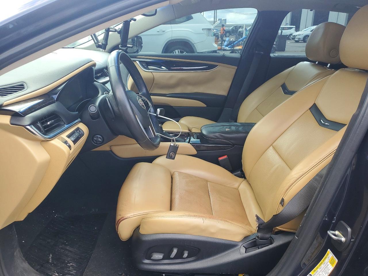 2013 CADILLAC XTS