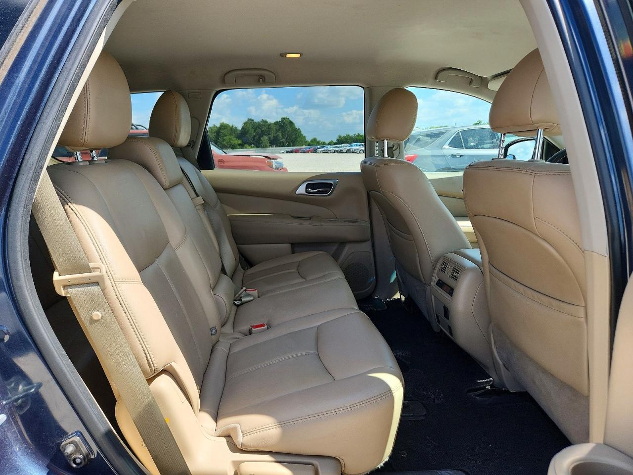 2016 NISSAN PATHFINDER