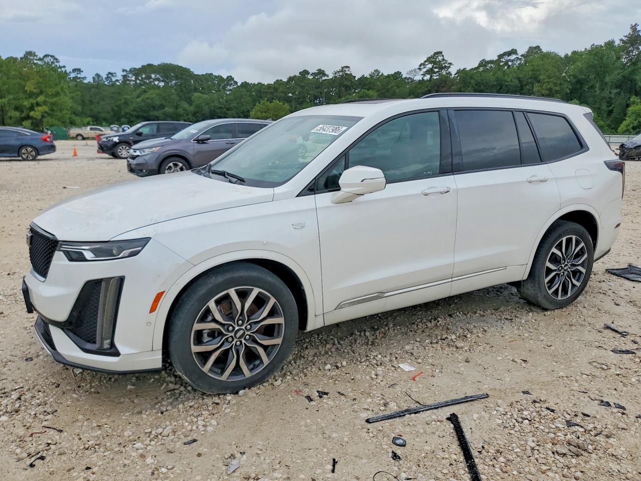 2021 CADILLAC XT6