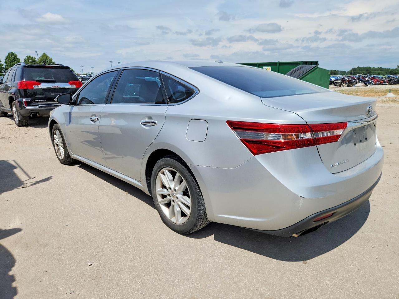 2014 TOYOTA Avalon