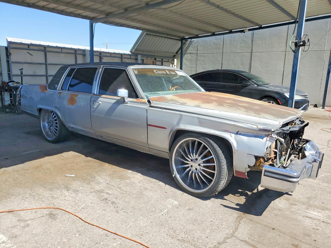 1989 CADILLAC Brougham