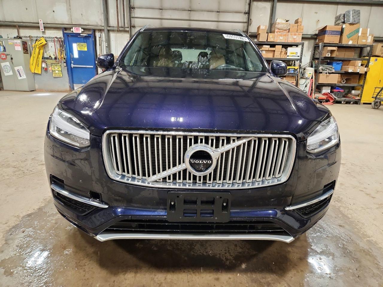2019 VOLVO XC90