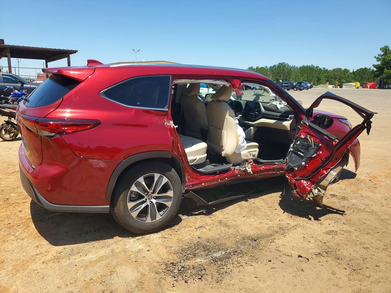 2020 TOYOTA HIGHLANDER