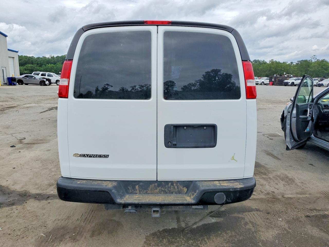 2023 CHEVROLET EXPRESS 2500