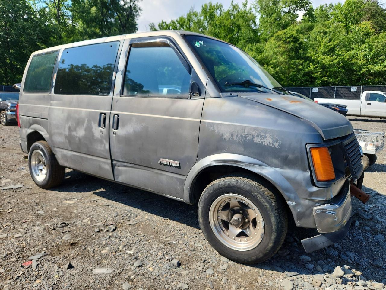 1990 CHEVROLET Astro