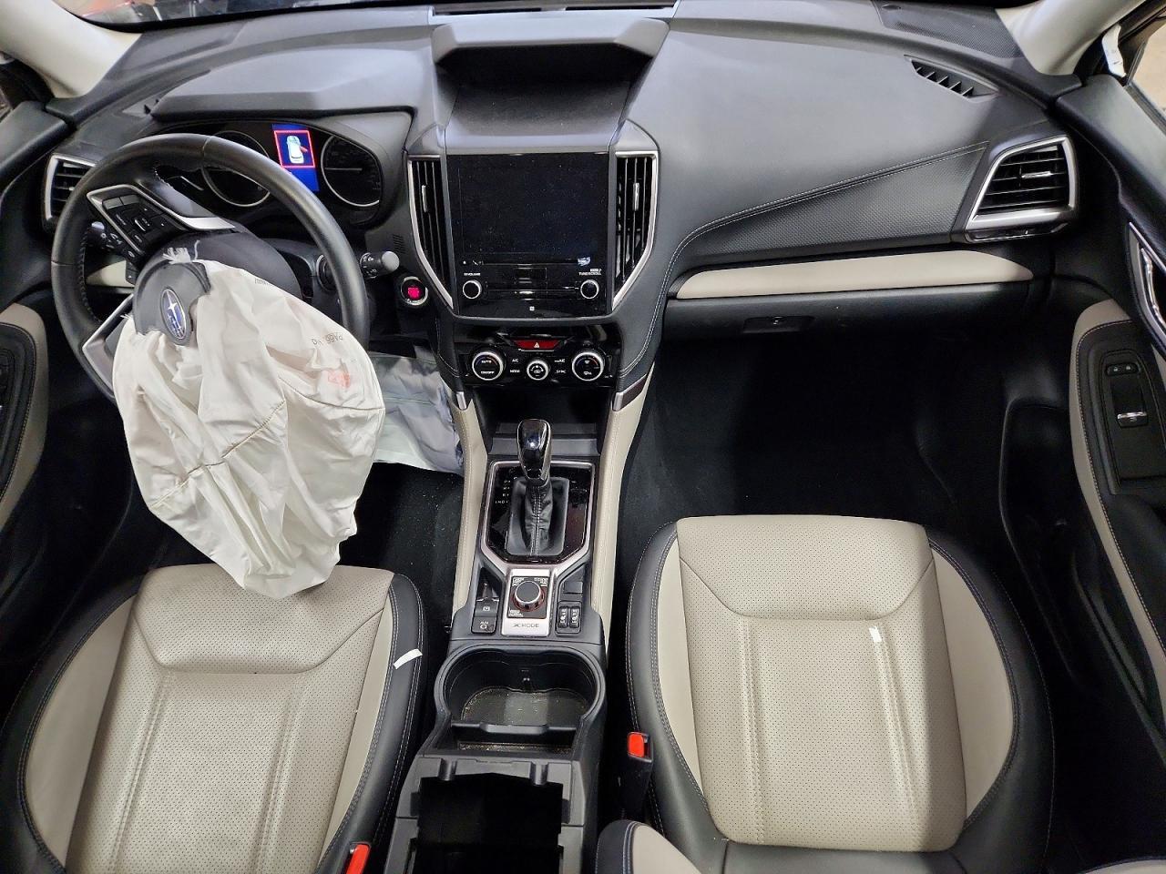 2022 SUBARU FORESTER