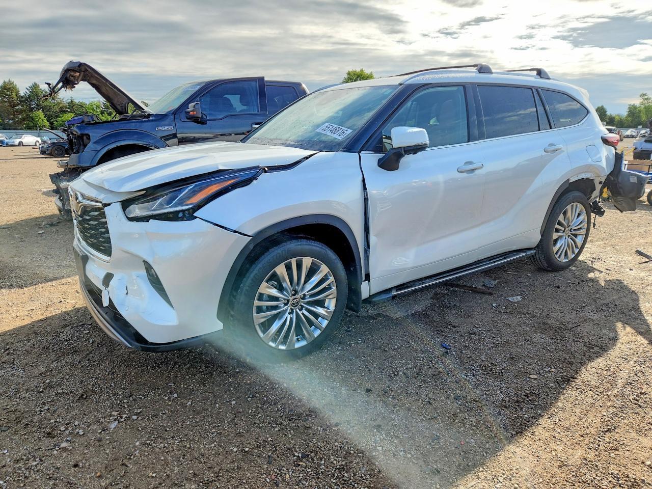 2025 TOYOTA HIGHLANDER