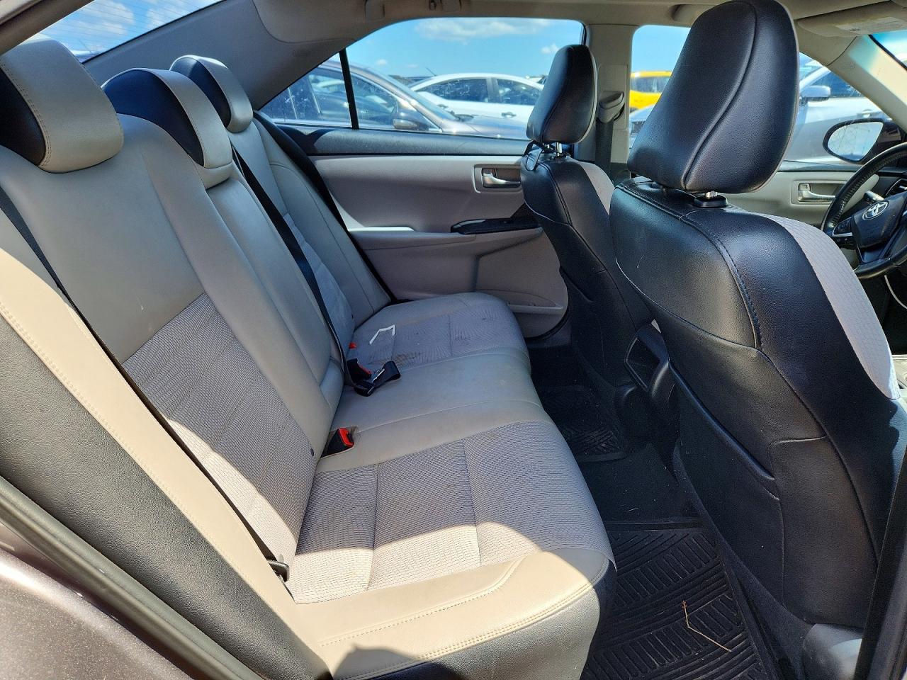 2016 TOYOTA CAMRY