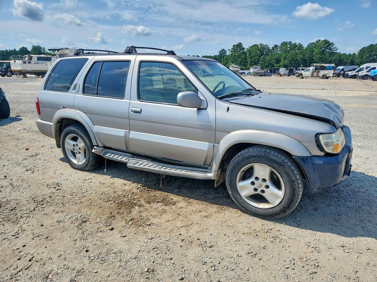 2001 INFINITI QX4