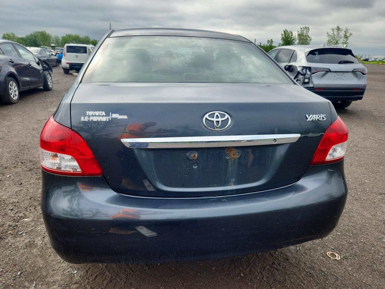 2012 TOYOTA YARIS