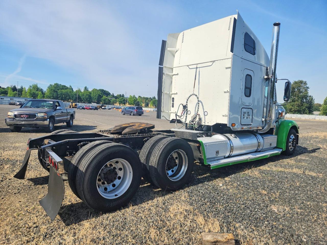 2014 FREIGHTLINER Convention