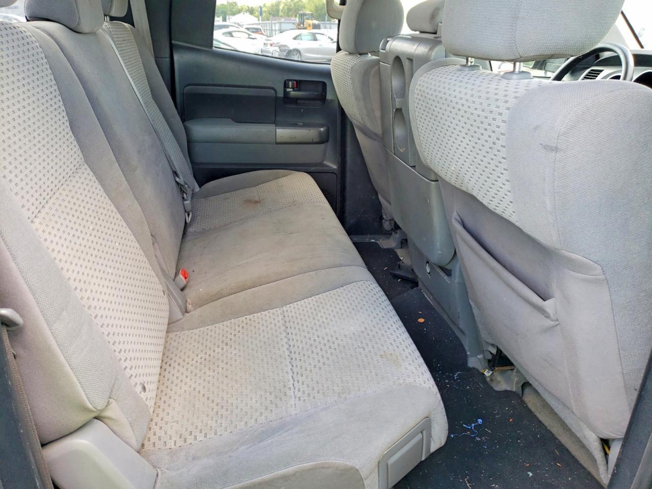 2011 TOYOTA TUNDRA