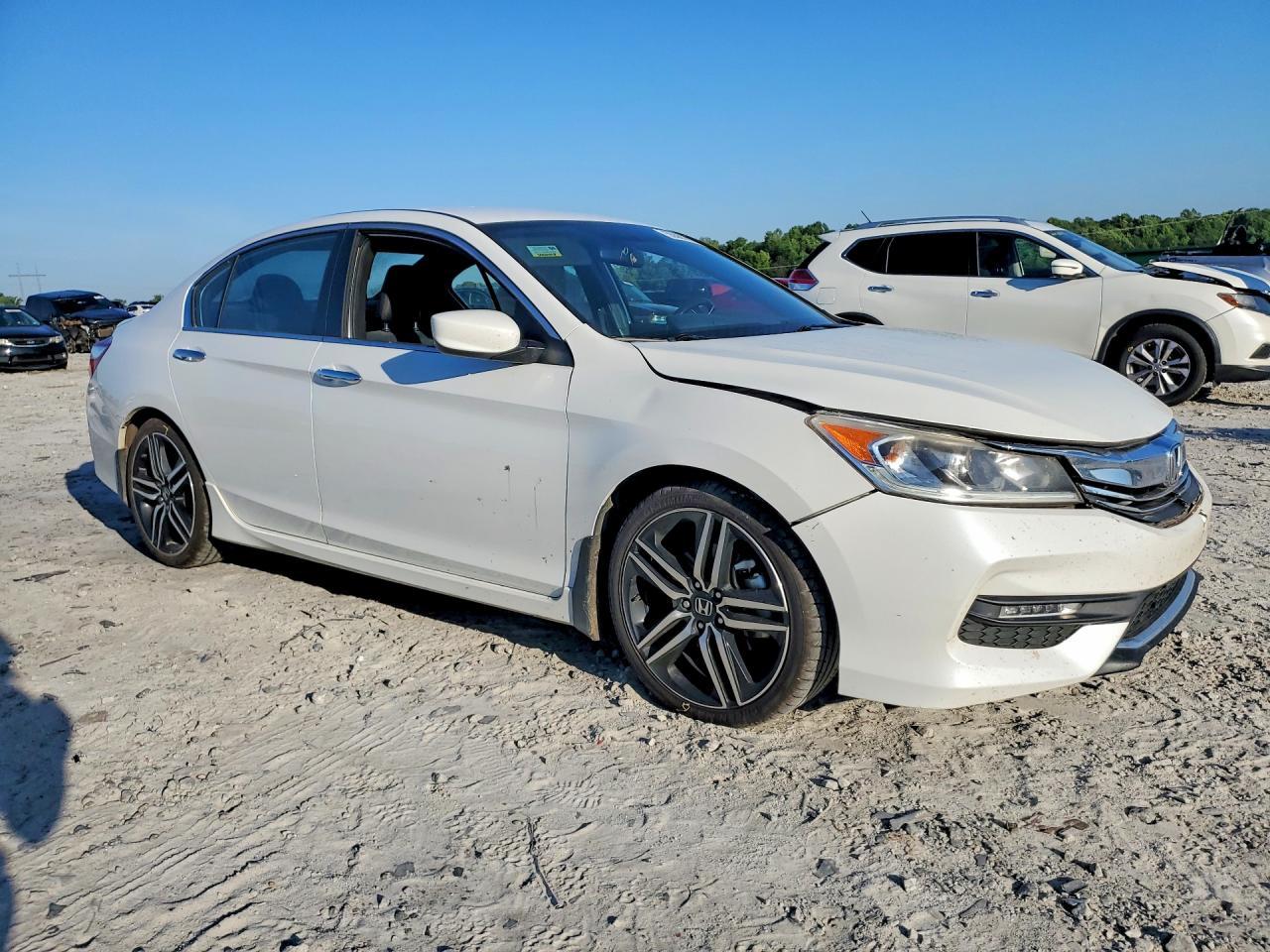 2017 HONDA ACCORD