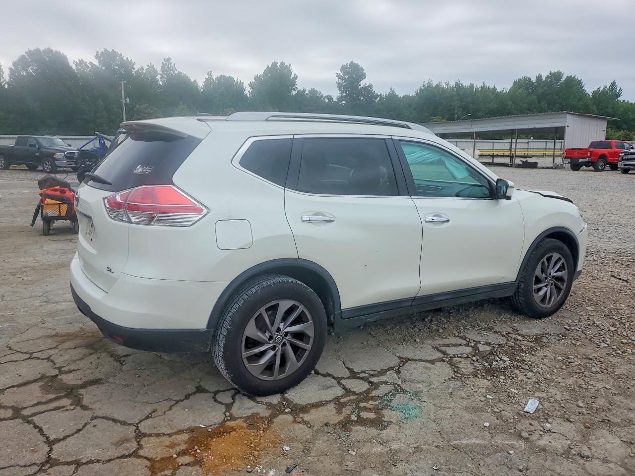 2016 NISSAN ROGUE