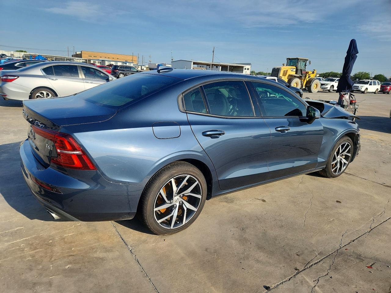 2020 VOLVO S60