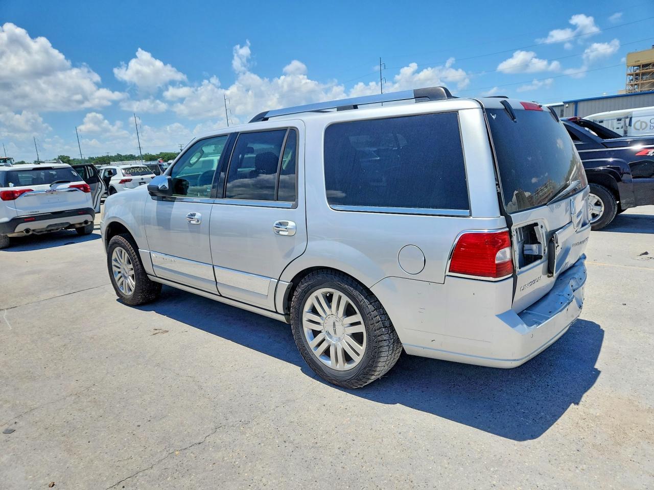 2013 LINCOLN Navigator