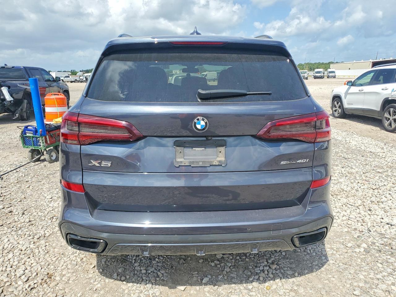 2022 BMW X5