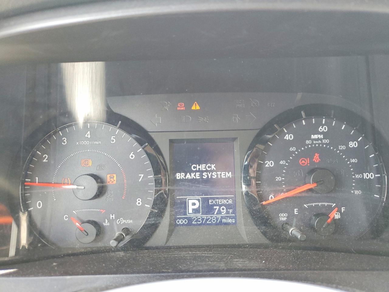 2016 TOYOTA SIENNA