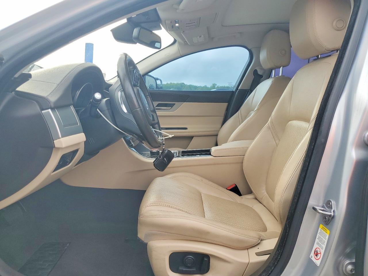 2018 JAGUAR XF