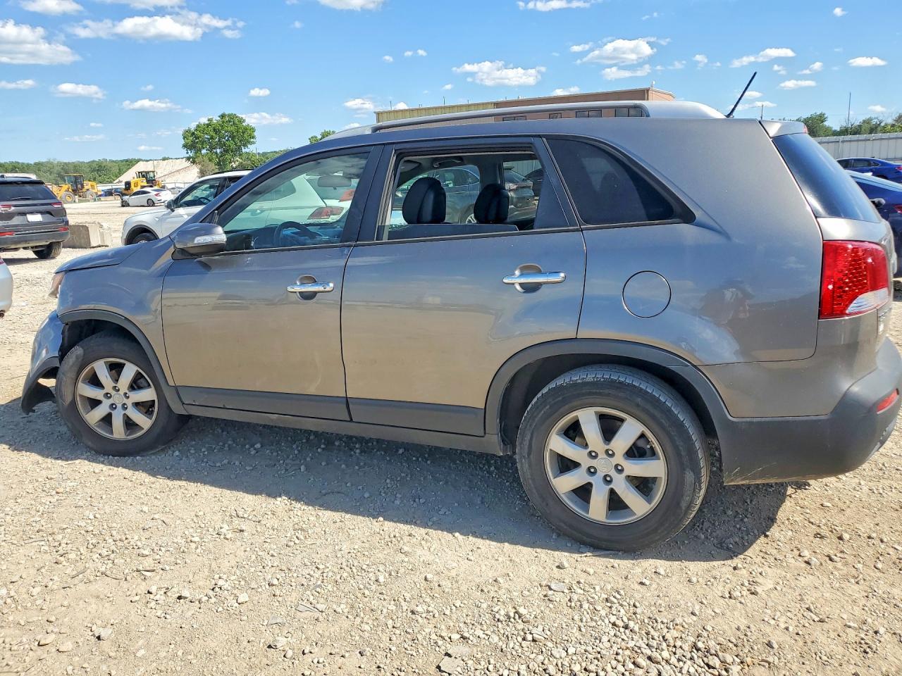 2013 KIA SORENTO