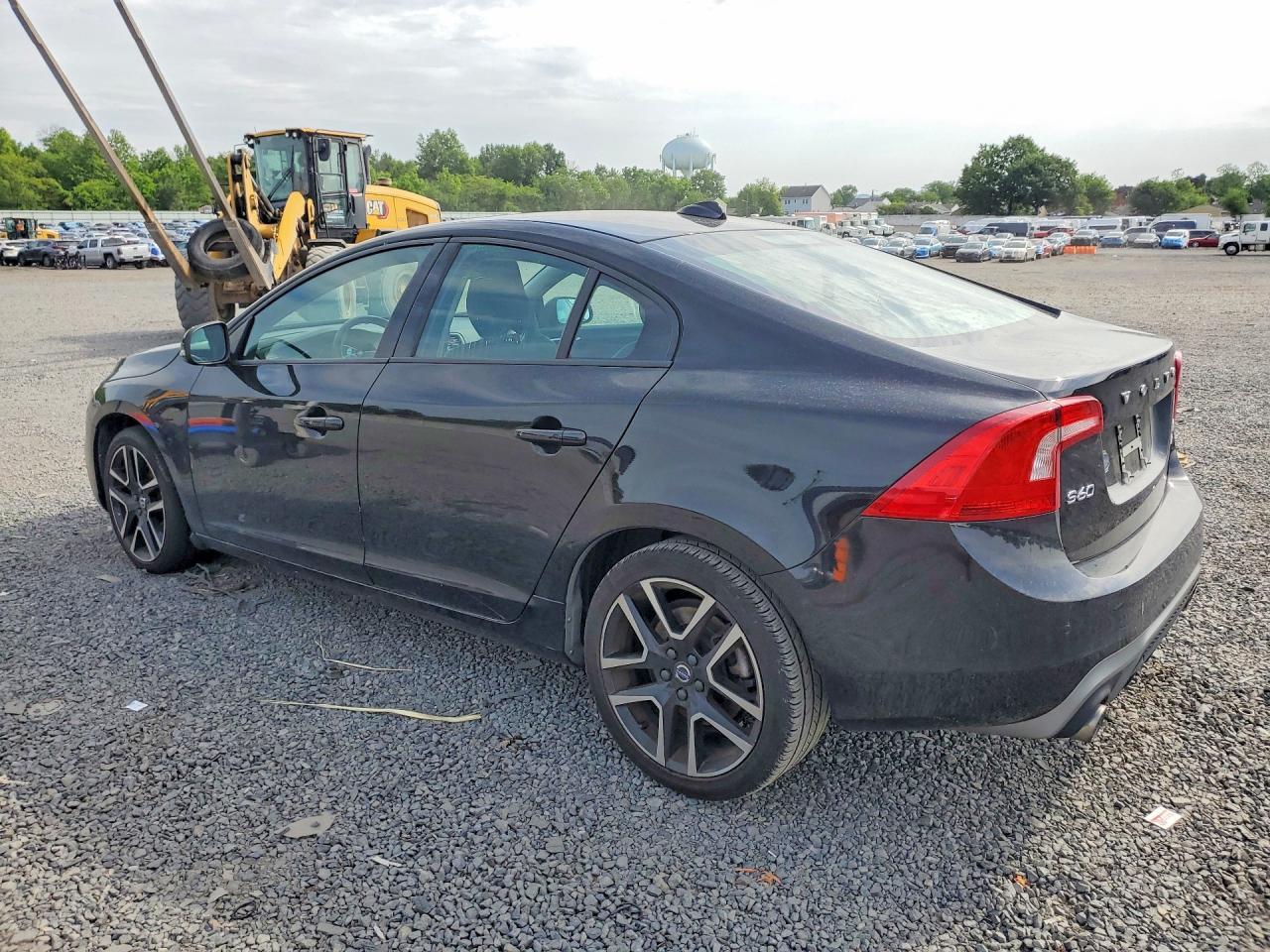 2017 VOLVO S60