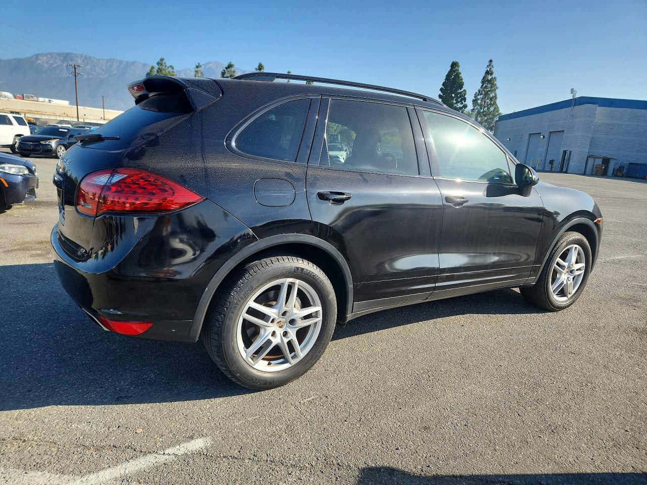 2011 PORSCHE CAYENNE