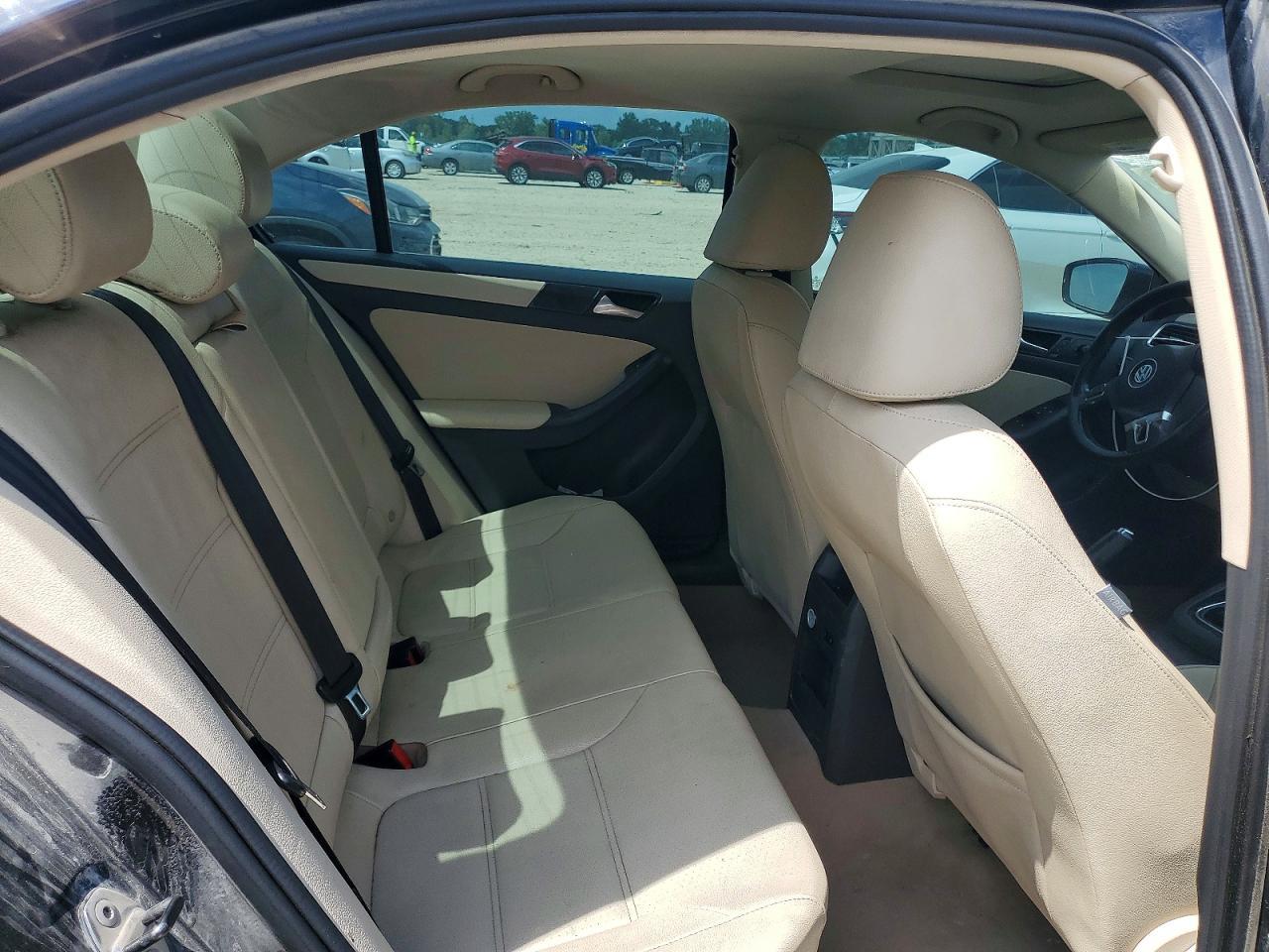 2012 VOLKSWAGEN JETTA
