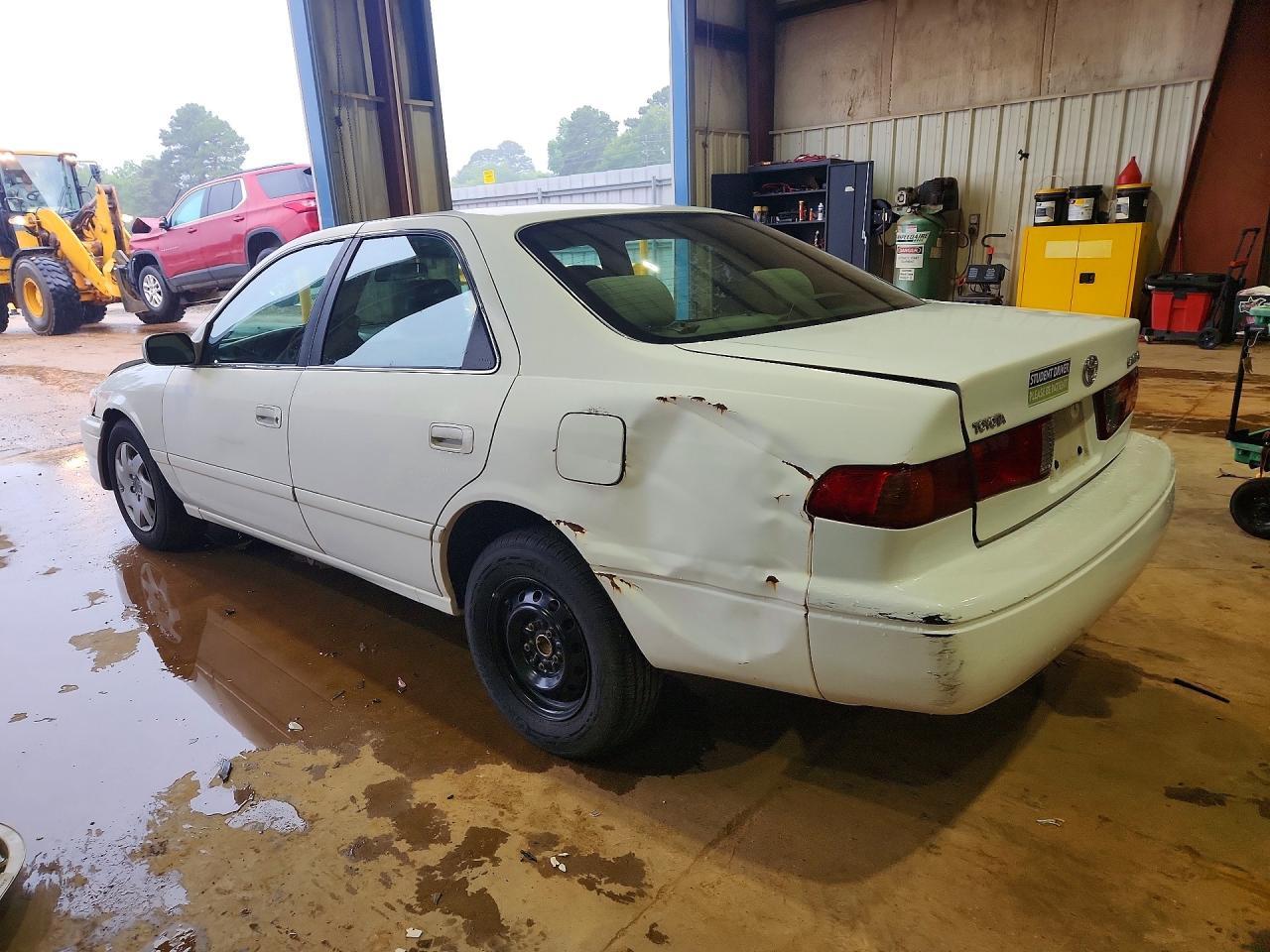 2000 TOYOTA CAMRY