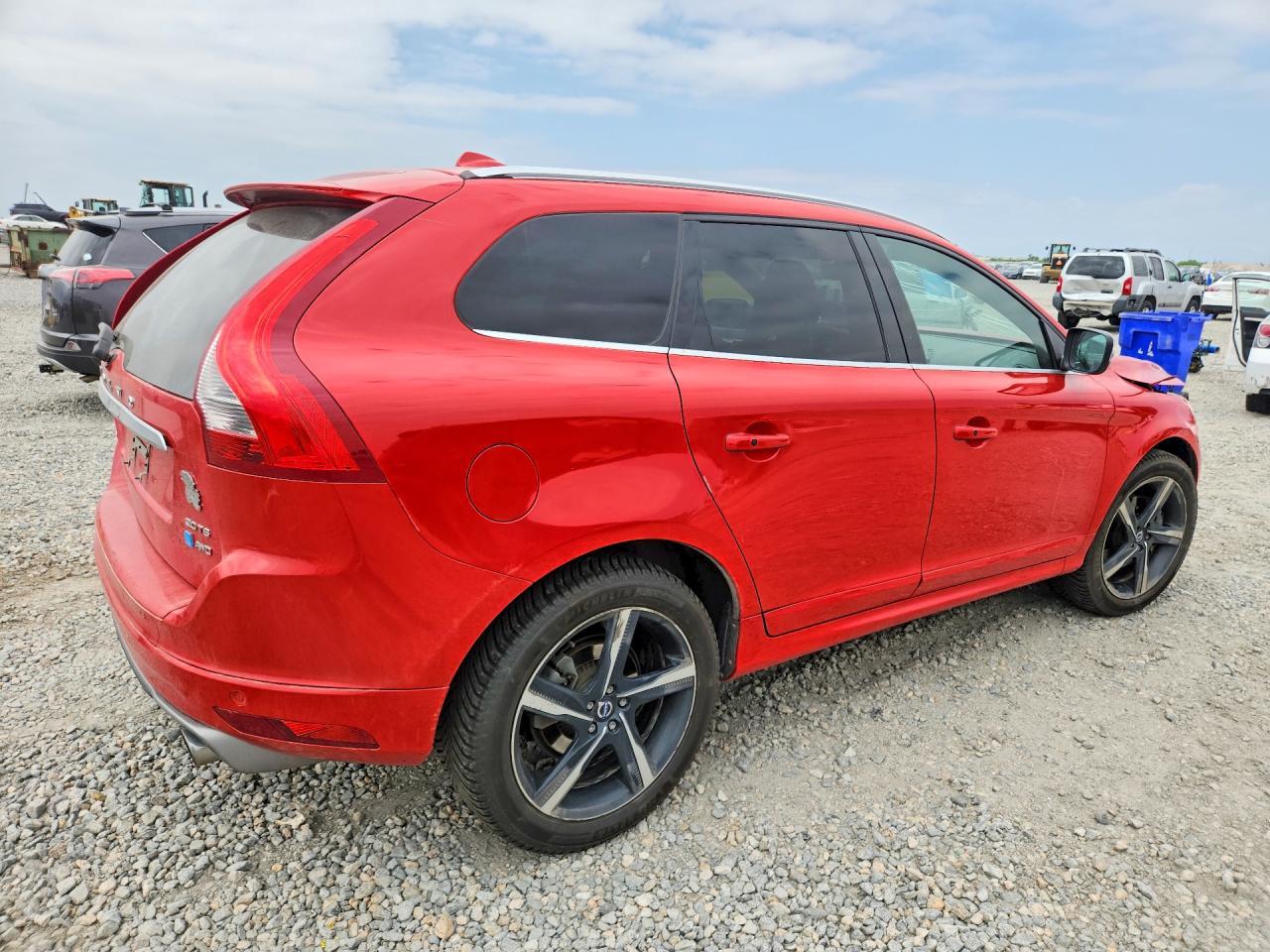 2016 VOLVO XC60
