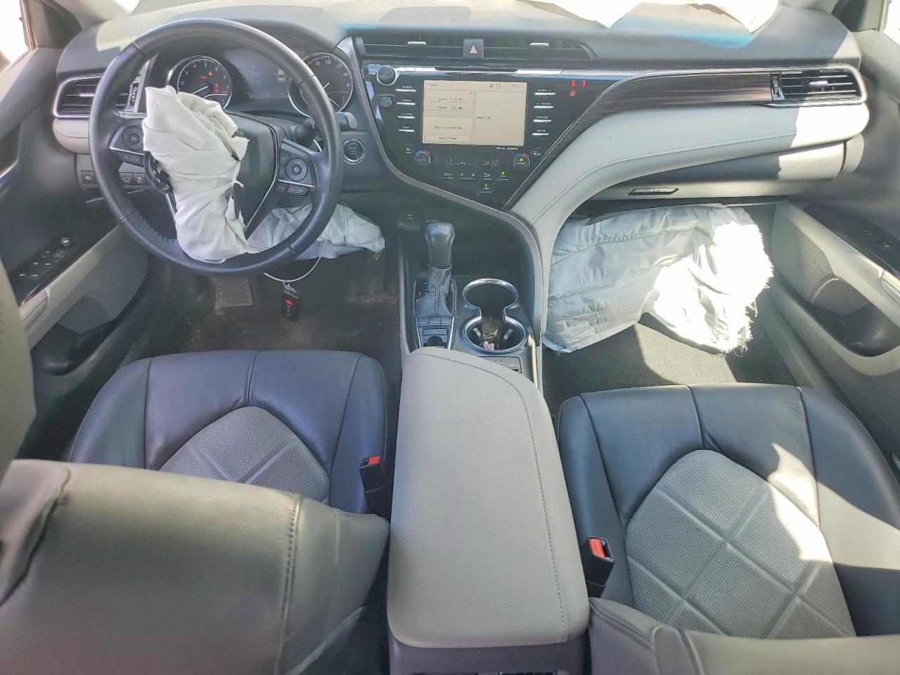 2019 TOYOTA CAMRY