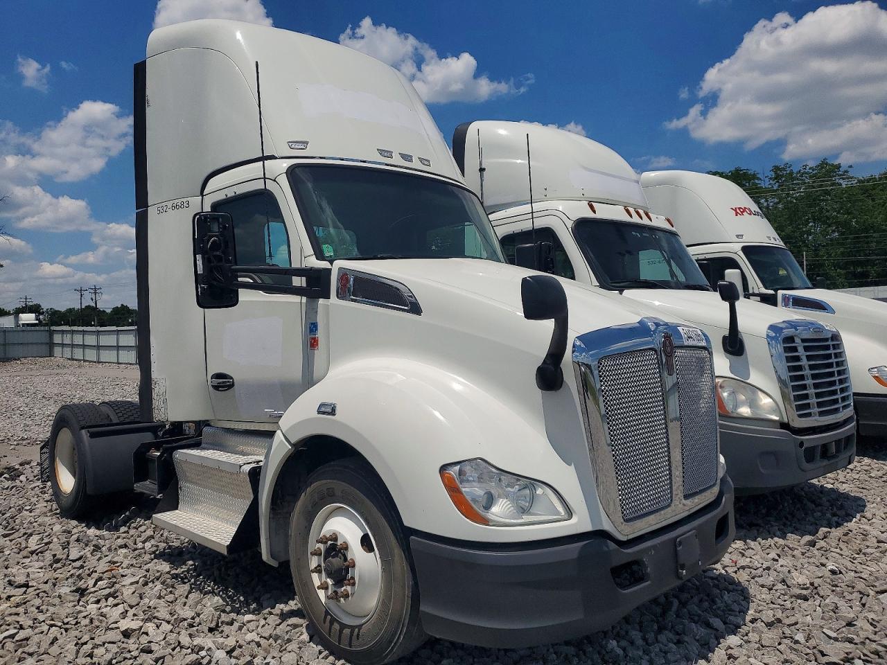 2017 KENWORTH T680
