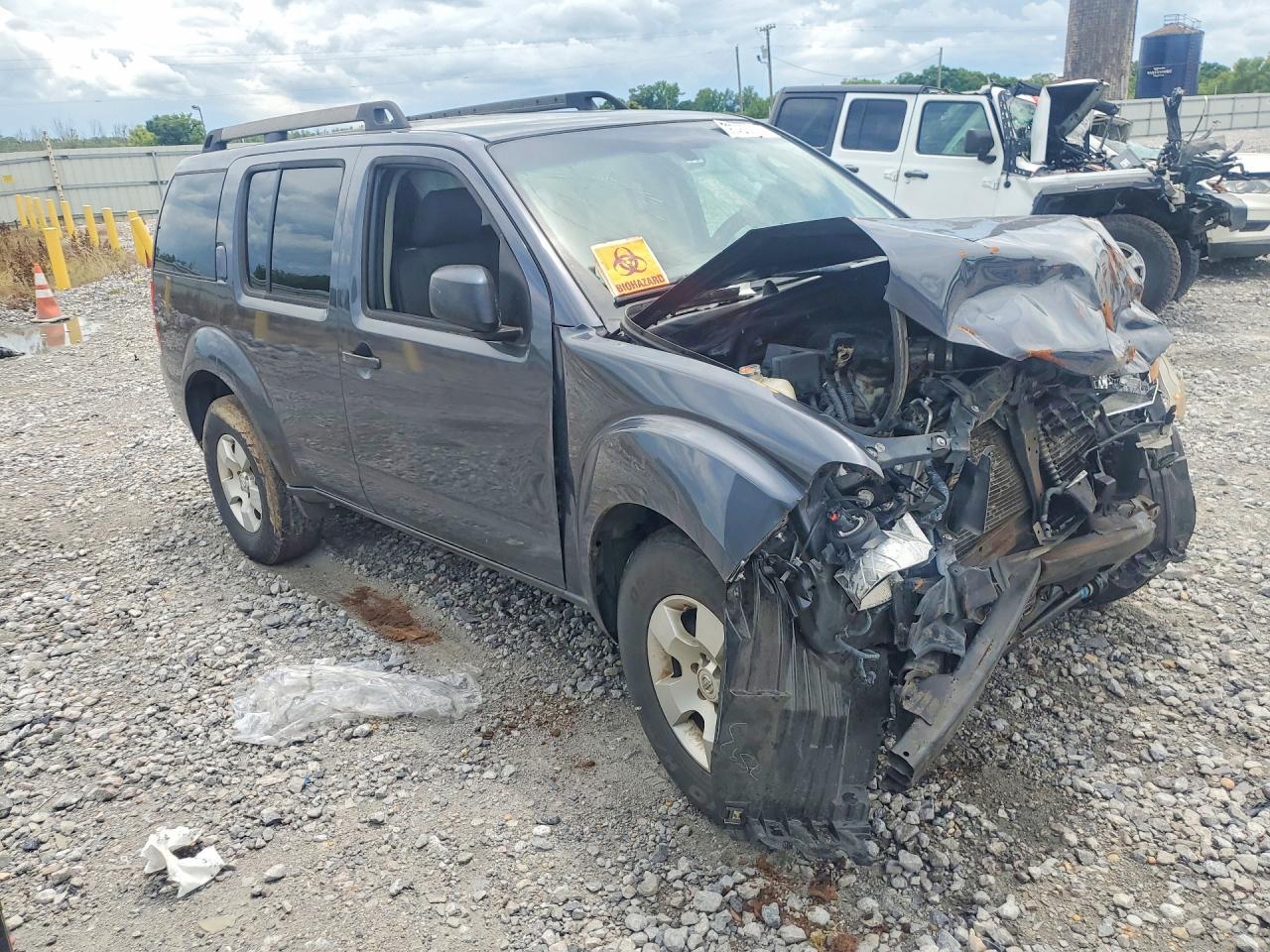 2011 NISSAN PATHFINDER