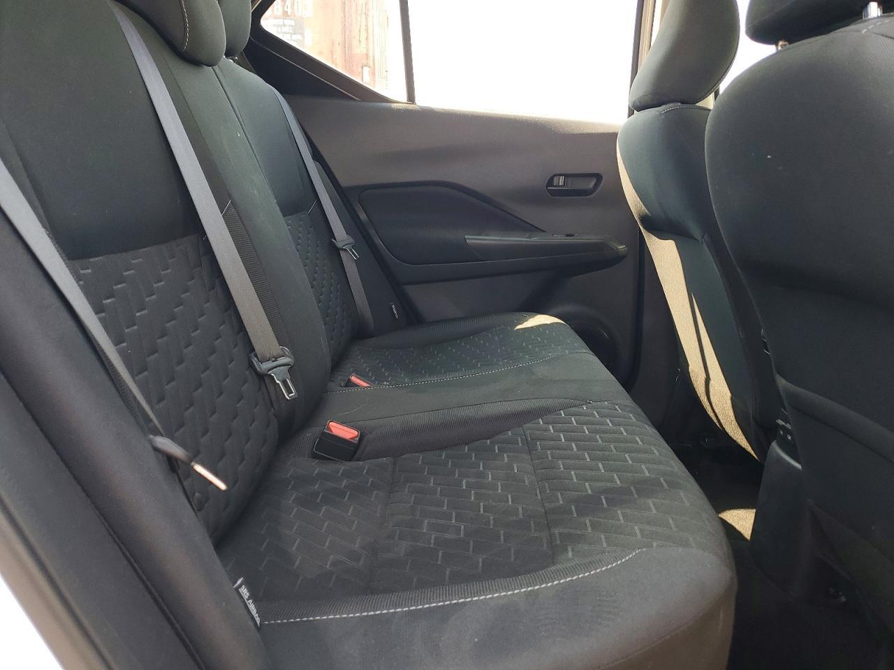 2021 NISSAN KICKS