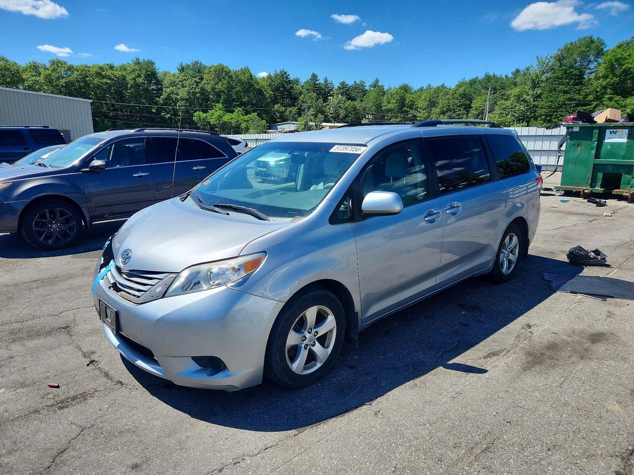 2013 TOYOTA SIENNA