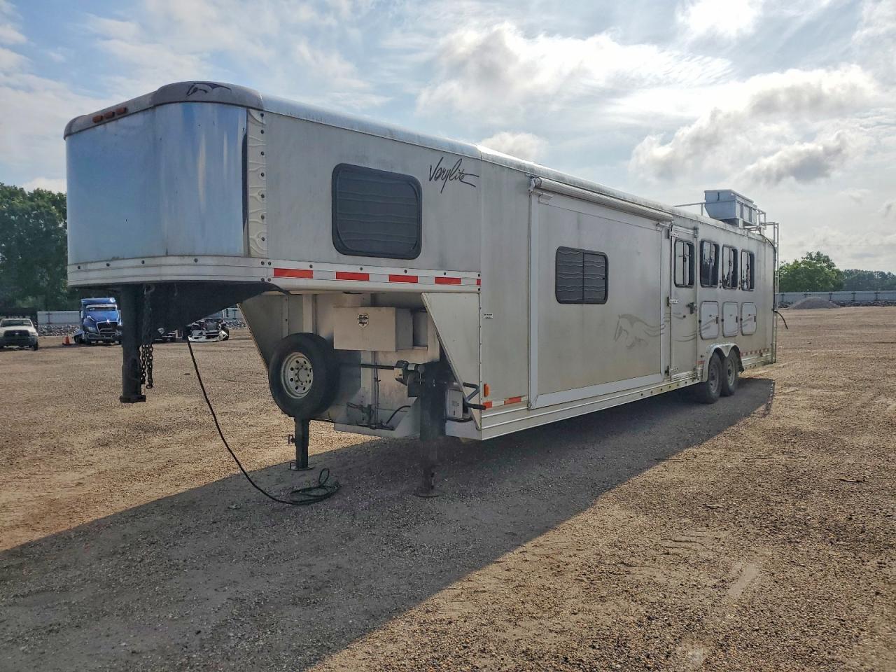 2007 Merhow Horse Trailer