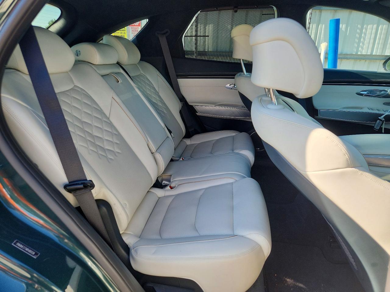 2024 GENESIS GV70