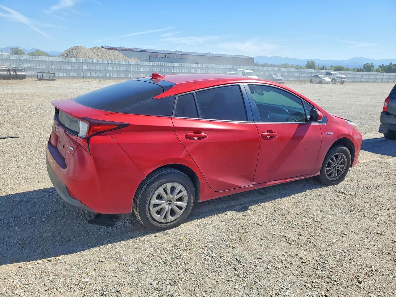 2019 TOYOTA PRIUS