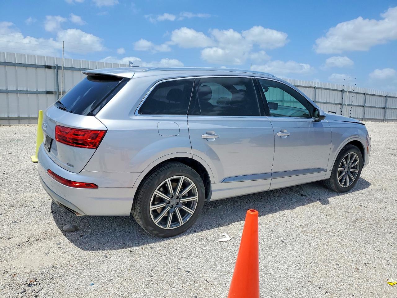 2019 AUDI Q7